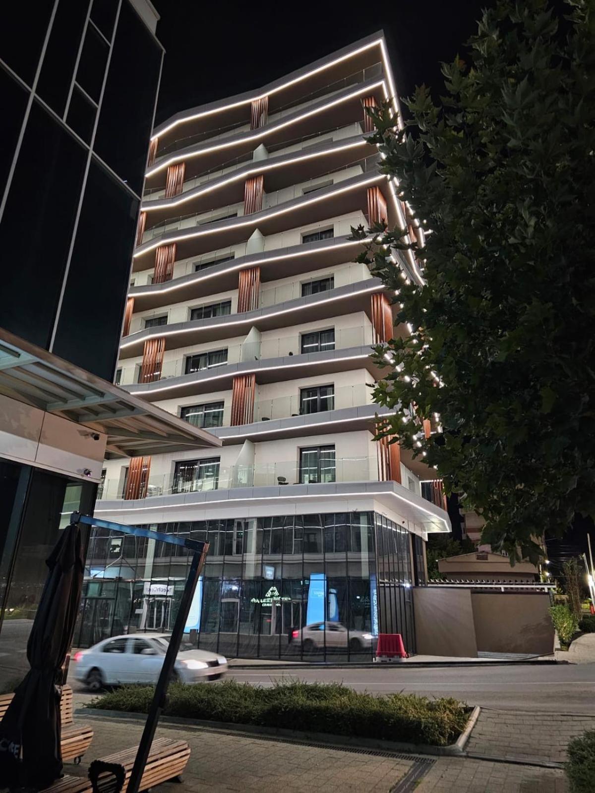 Aparthotel Крайова Екстериор снимка